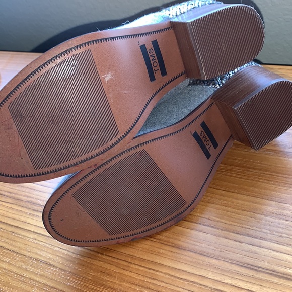 TOMS Leila grey/silver ankle boot - Picture 8 of 9